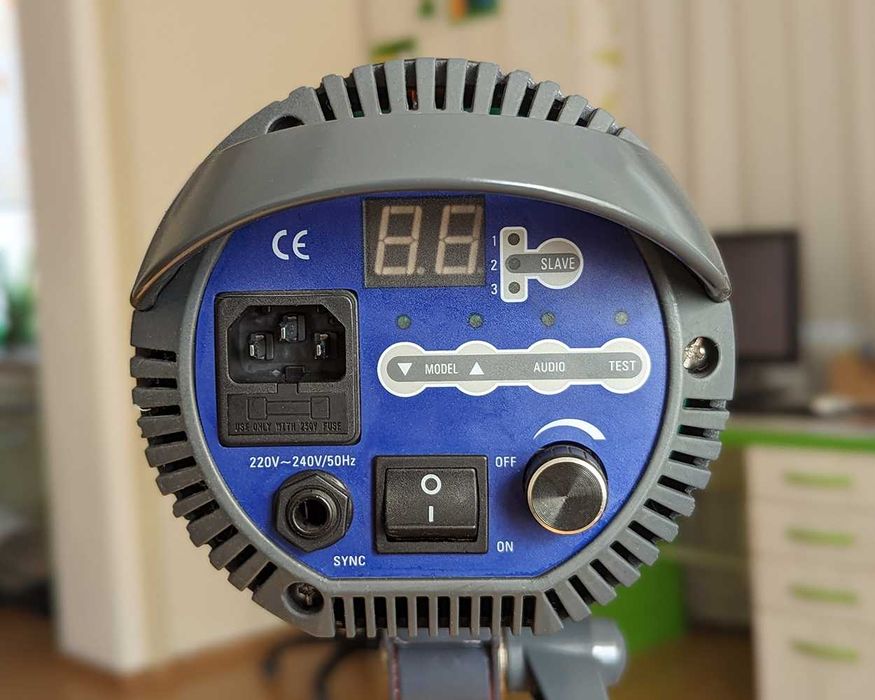 Студийная вспышка свет ARSENAL ARS-300/VC студійний спалах імпульсний