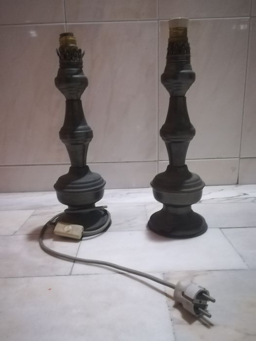 2 Candeeiros antigos em latão