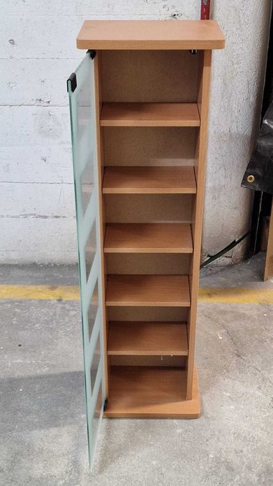 Móvel alto para CDs/DVDs 100,5 cm c/ porta em vidro — impecável