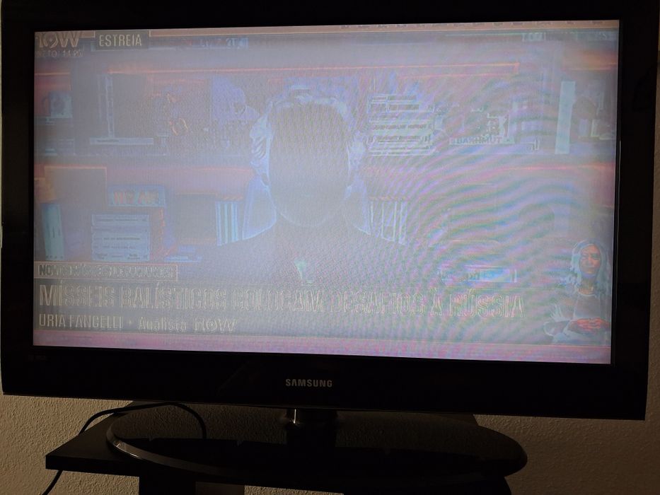 LCD Samsung de 37 polegadas, com avaria
