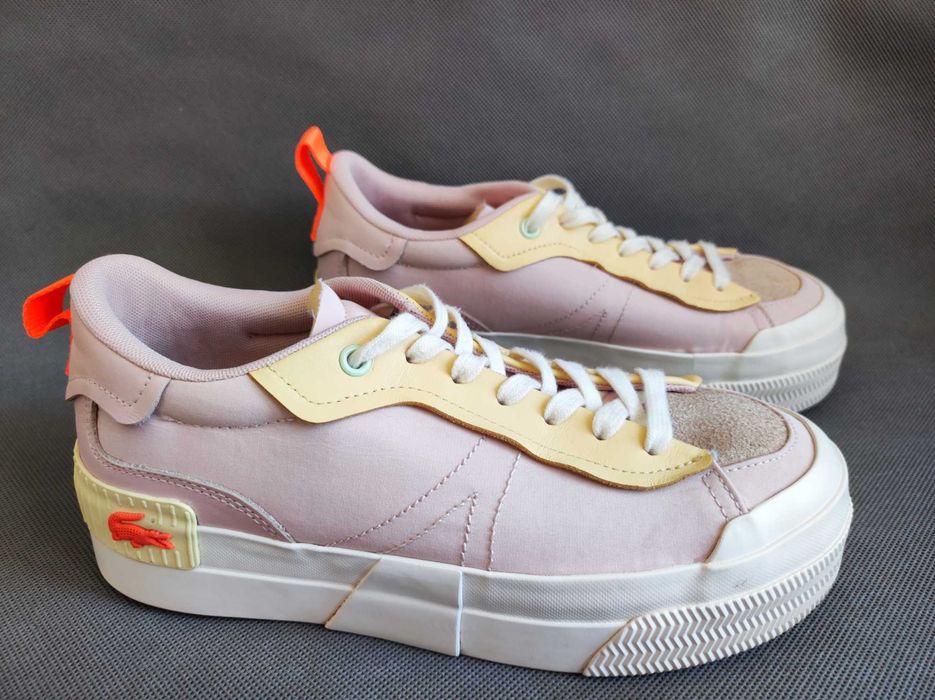 - Lacoste L004 Platform - Sneakersy na platformie r. 40