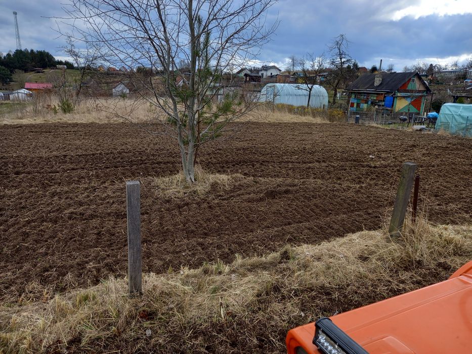Usługi minikoparką/glebogryzarka/trawniki/Wiertnica/Prace ziemne