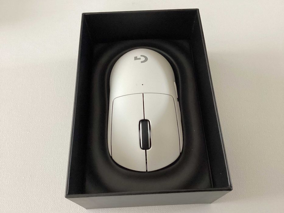 Logitech PRO X Superlight myszka