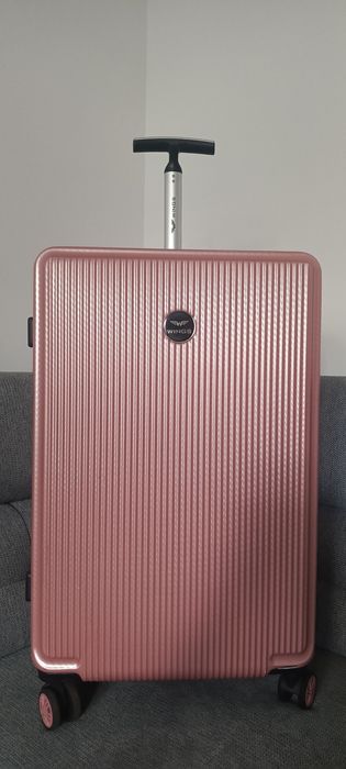 Duża walizka WINGS 74 cm – pudrowy róż