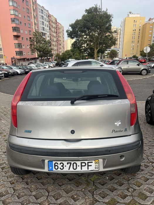 Fiat punto ano 2000