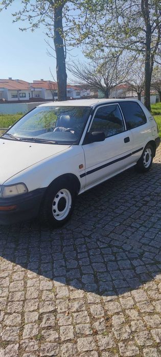 Toyota Corolla, carro robusto.