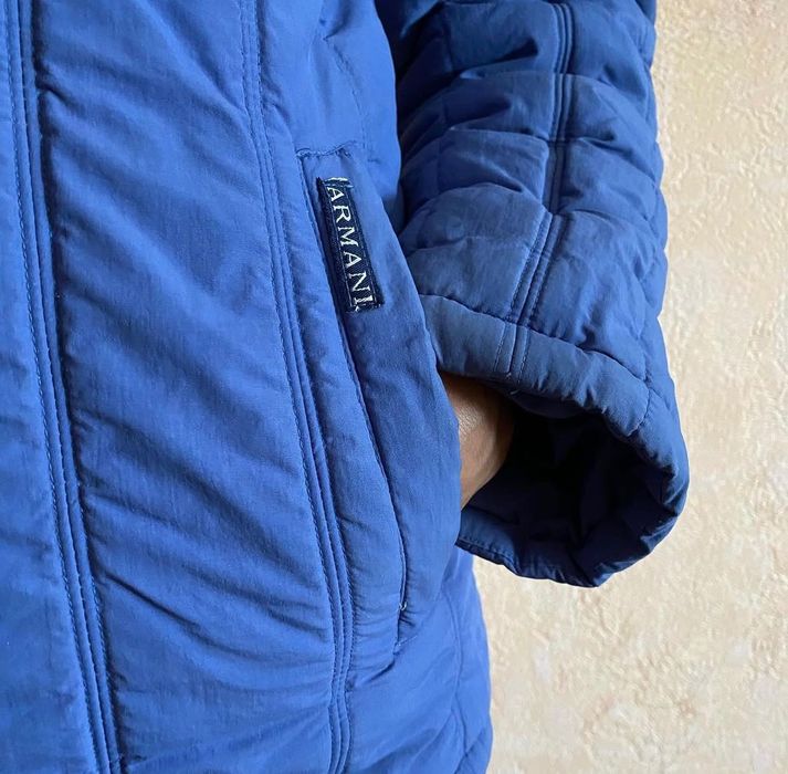Зимова жіноча куртка Armani Jeans розмір М
