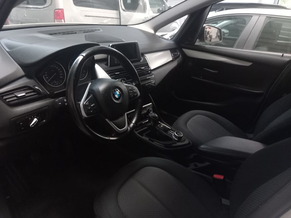 Bmw 216d ano 2017