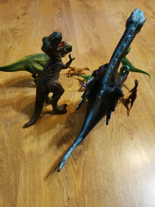 2 dinozaury schleich i 10 innych