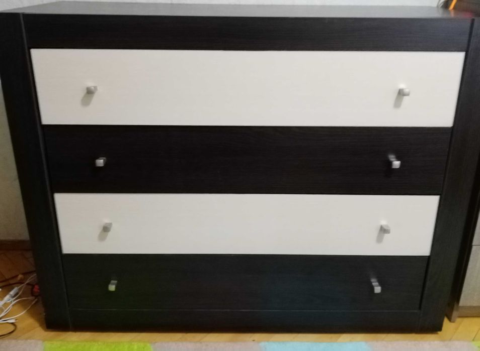 Комод вмістимий венга