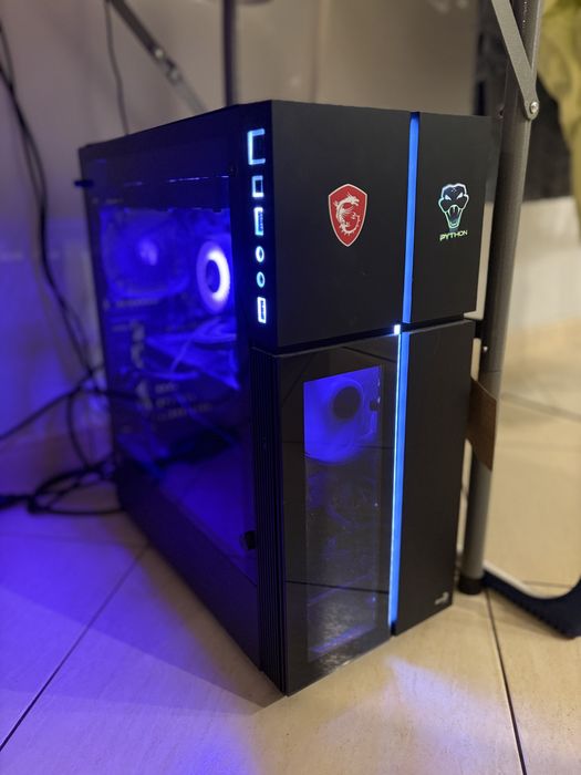 Komputer do gier (RTX5070, Ryzen 7 5800x, 32RAM)