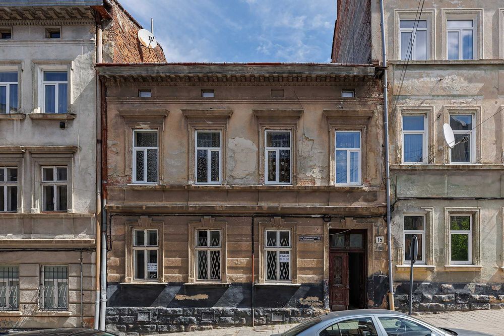 Продаж 1/2 будинку  вул. Шумлянських 15
