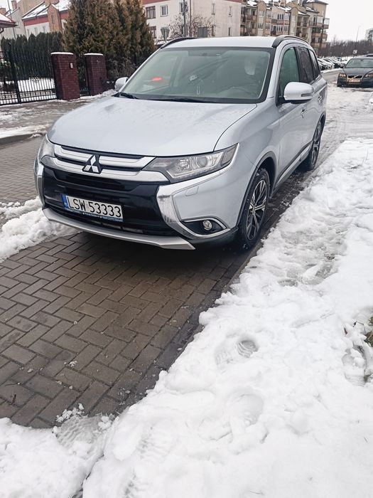 Mitsubishi Outlander III 2.4 benzyna niski przebieg