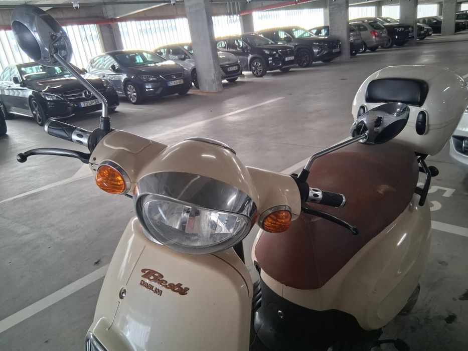 Scooter Daelim 125cc Besbi 2007