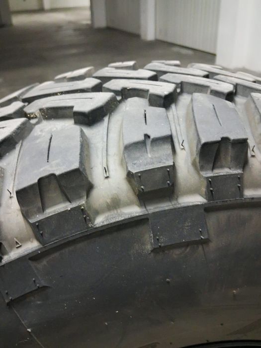 Vendo 4 jantes 15x10 com 4 pneus 35