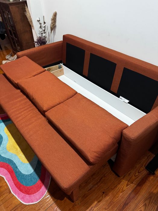 FRIHETEN Sofá-cama 3 lugares, Faringe laranja acastanhado