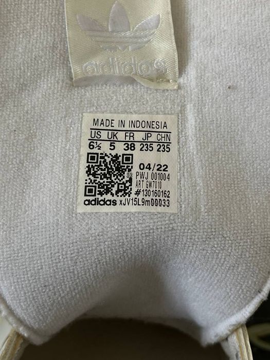 Крассовки Adidas Оригинал 38р.