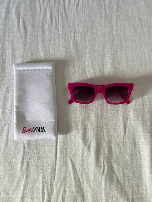 Óculos de sol Barbie x Zara cor-de-rosa com bolsa