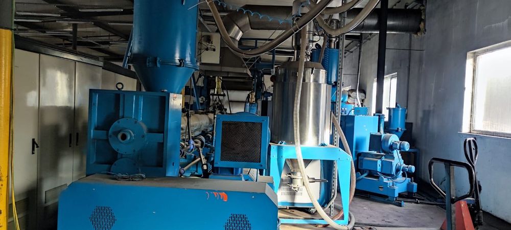 Оренда виробничої лінії з екструзії пластику (Україна)