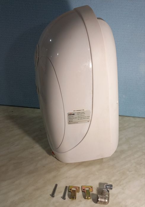 Продам електричний однофазний бойлер на 12л