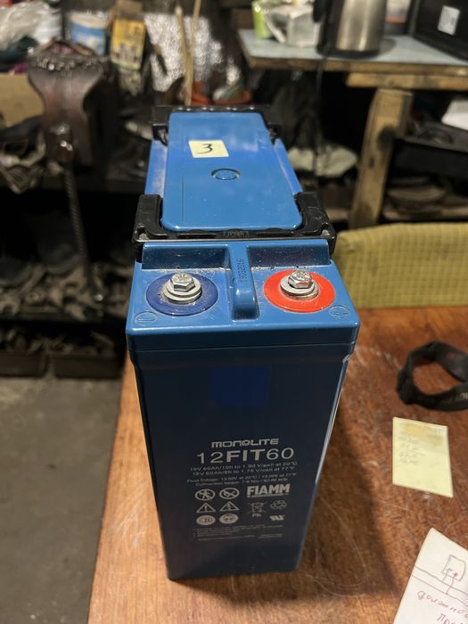 Продам АКБ FIAMM 12FIT60 АКБ 12V 60Ah