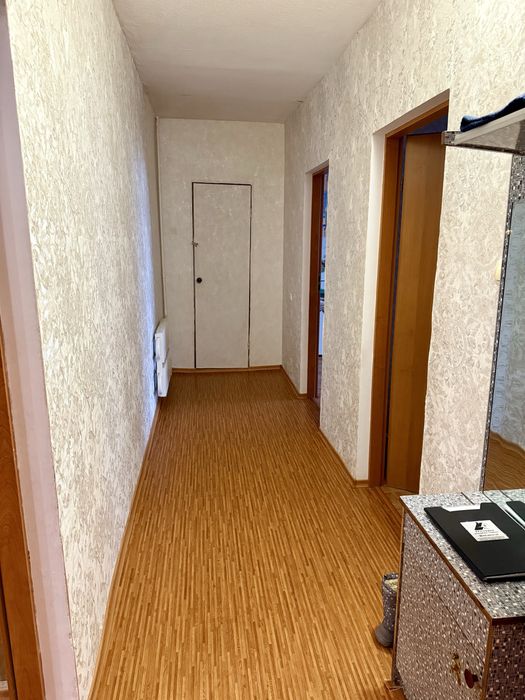 Продам 4х комнатную квартиру, л/б, 4 мкрн. А