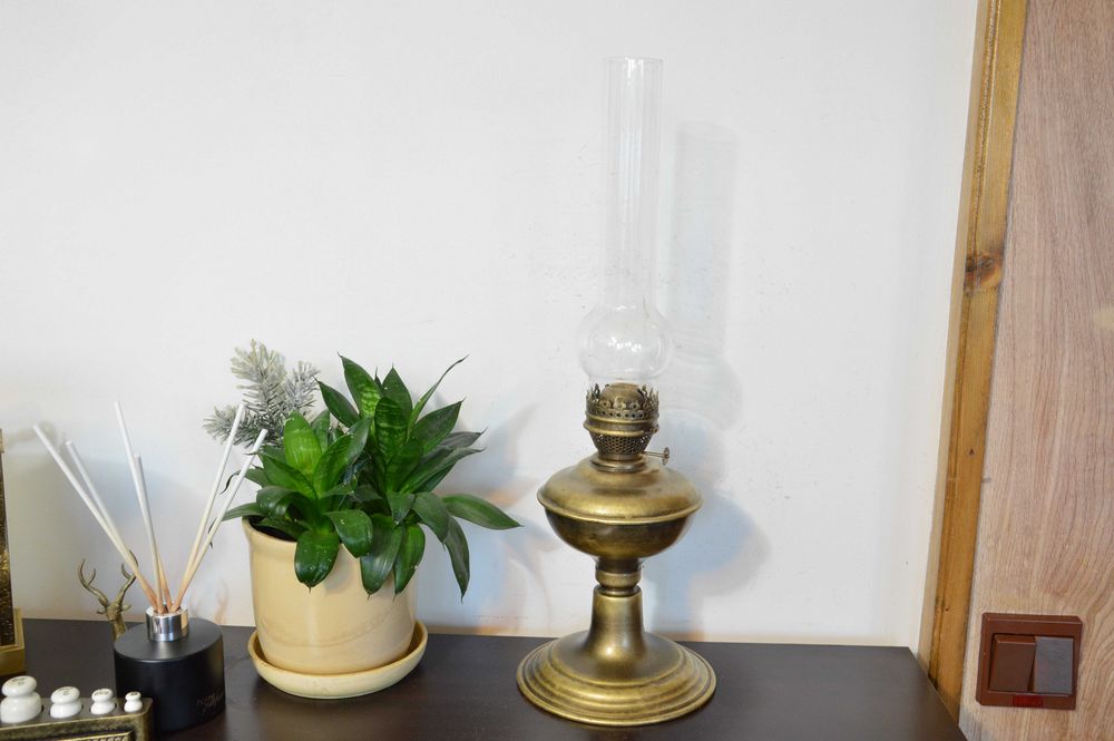 stara metalowa LAMPA NAFTOWA b. stara Odesa