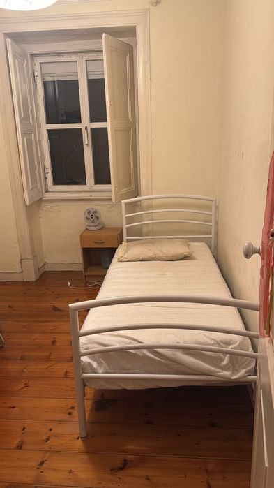 Quarto  Saldanha 430€ sem calção