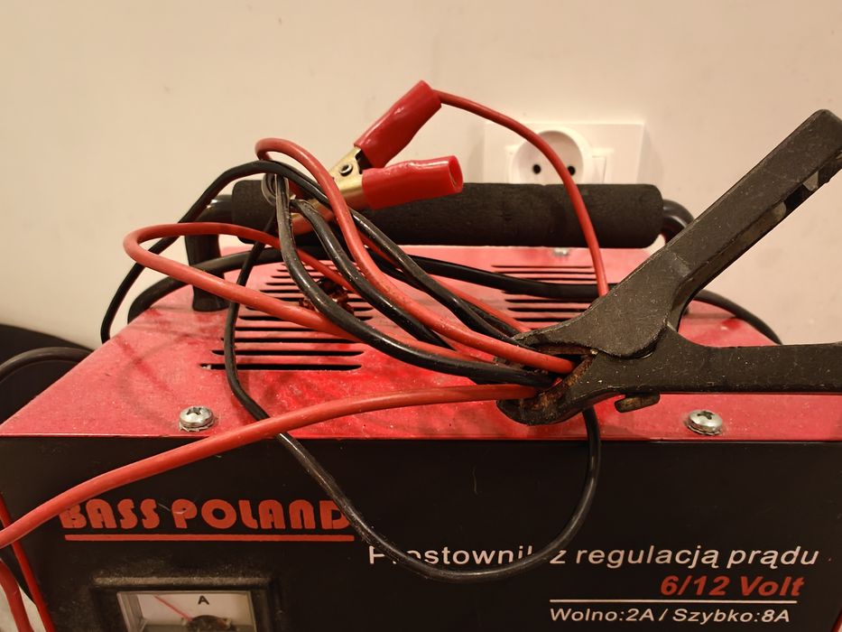 Prostownik 6/12 volt