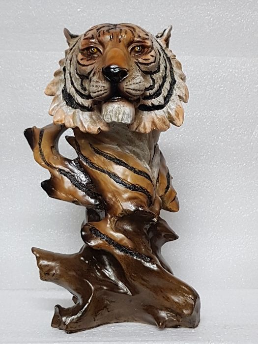 Peça de decoração Tigre em marfinite com 30cm  lindíssimo