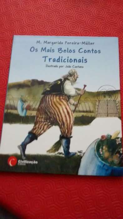 Livro Oliver Twist e Os mais belos contos tradicionais