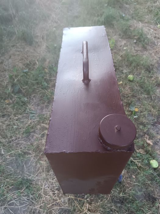 Каністра 40 літрів.