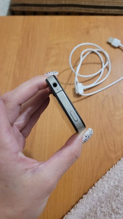 iPhone 4.модель А1332