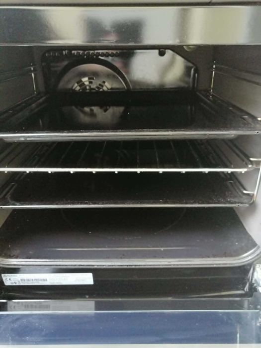 Sprzedam kuchenkę gazowo-elektryczną Electrolux
