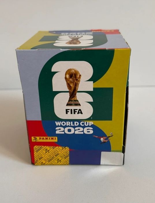 Caixa selada de cromos do mundial 2026