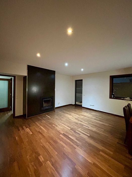 Apartamento T3 com garagem em Paços de Ferreira