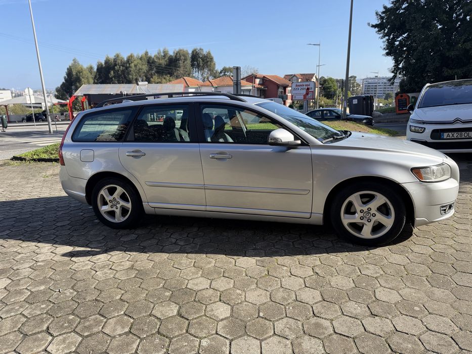 Volvo v50 aceito retoma com volta