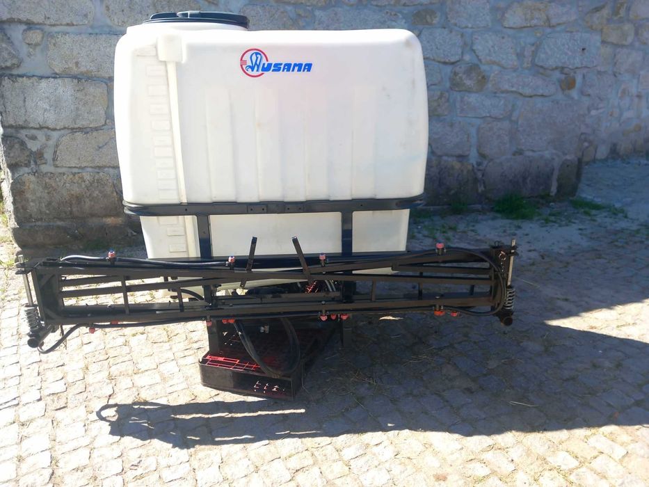 alfaias agricolas e enfardadeiras de varias marcas