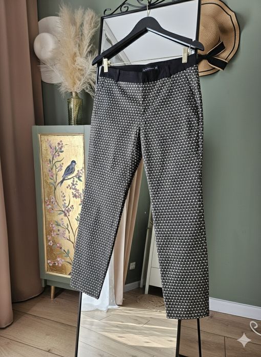 Klasyczne casual Damskie spodnie casual S materiałowe proste Zara Wzór