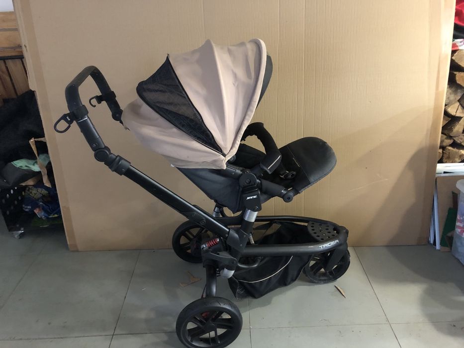 Conjunto de Carro de bebé com Ovo