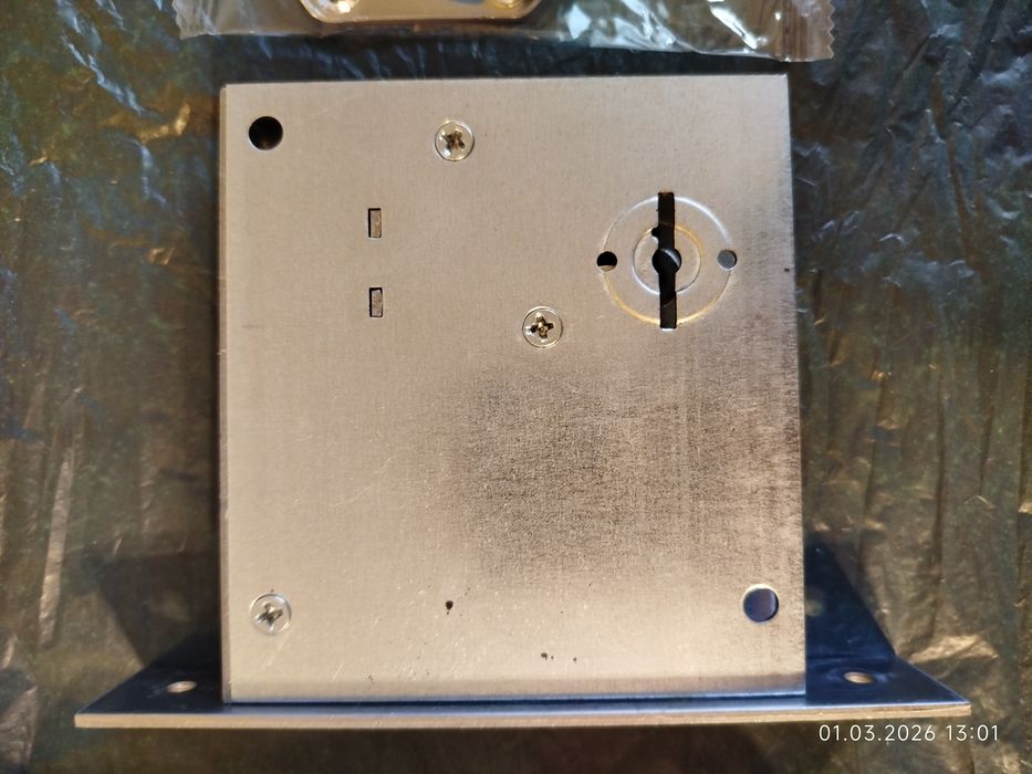 Замок врізний Шерлок 04.02 - S.