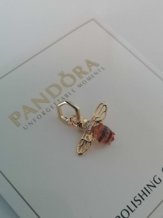 Zawieszka charms Pandora pszczola