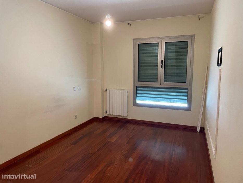Apartamento T3 Venda em Ramalde,Porto