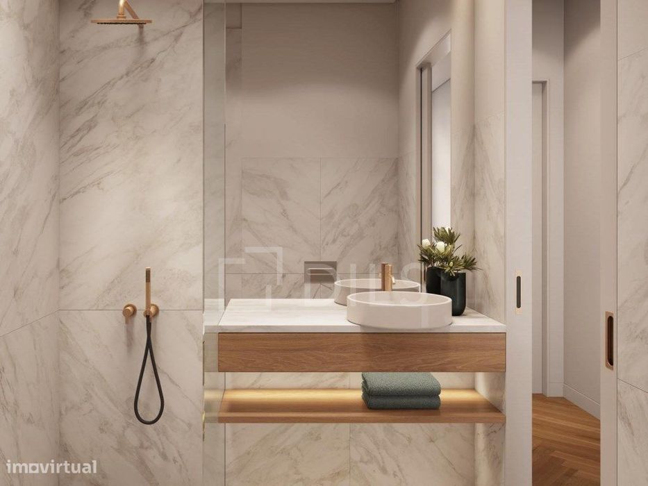 Apartamento T1 com varanda, na Foz do Douro