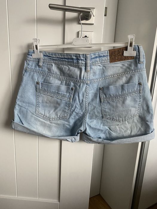 Jeansowe shorty 38