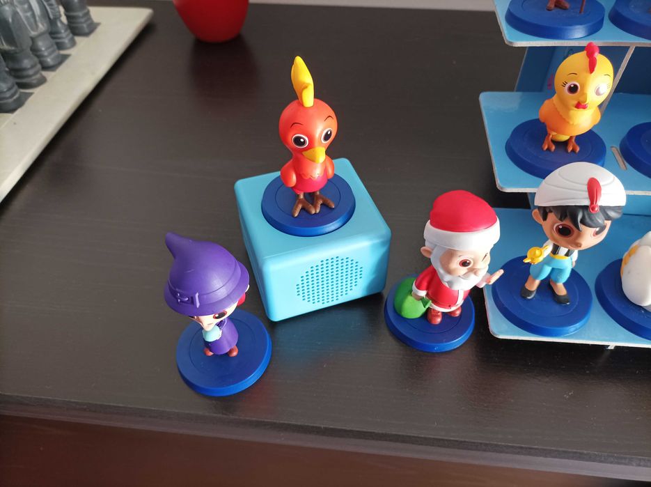 Livros e Figuras de Áudio Contos + DocStation.