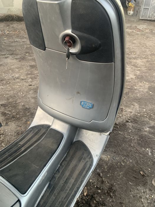 скутер Vespa et4 125