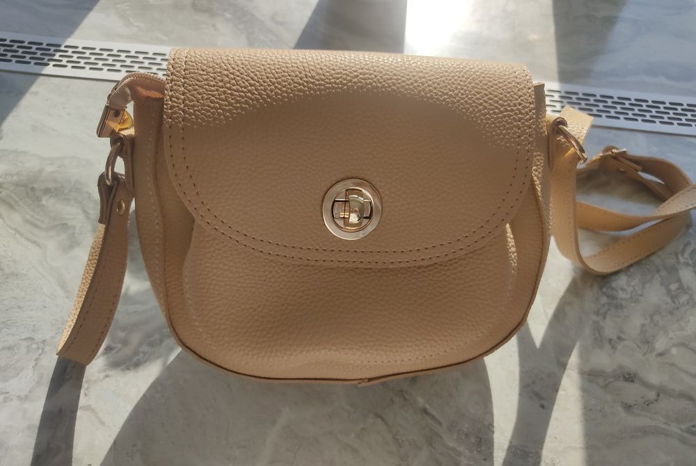 Сумочка жіноча беж