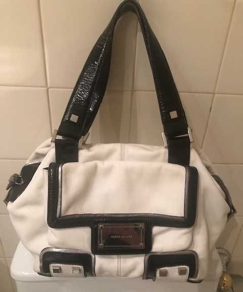 Elegante mala senhora branca e preta marca luxo Karen Millen