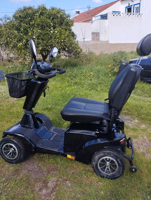 Scooter de mobilidade reduzida Sterling S700